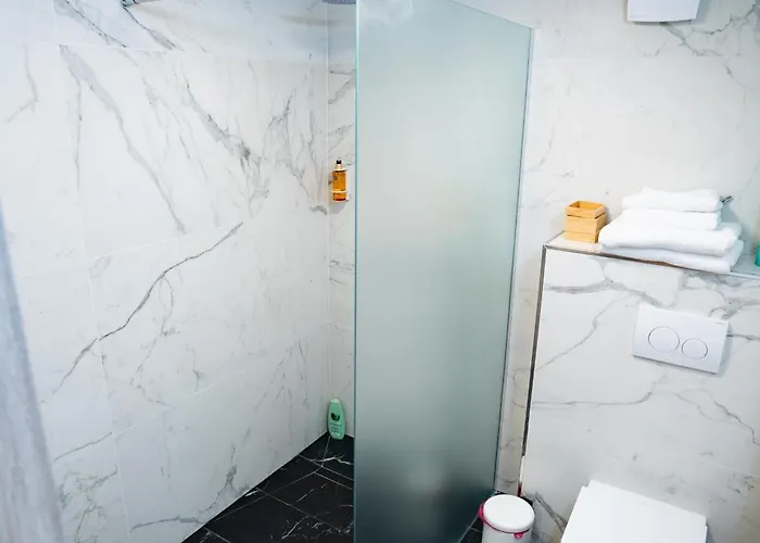 Downtown Double Deluxe With Joint Kitchen *