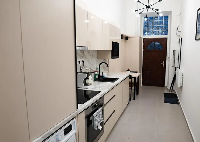 Downtown Double Deluxe With Joint Kitchen